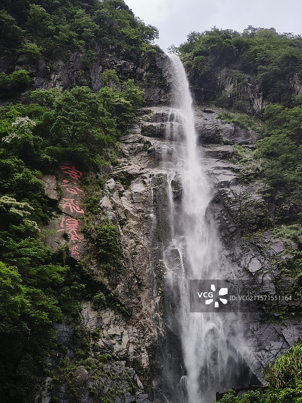 江西宜春·明月山·云谷飞瀑图片素材
