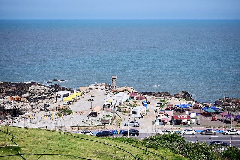 泉州石狮海边灯塔公园露营地图片素材
