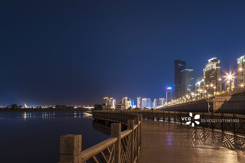 哈尔滨松花江畔图片素材