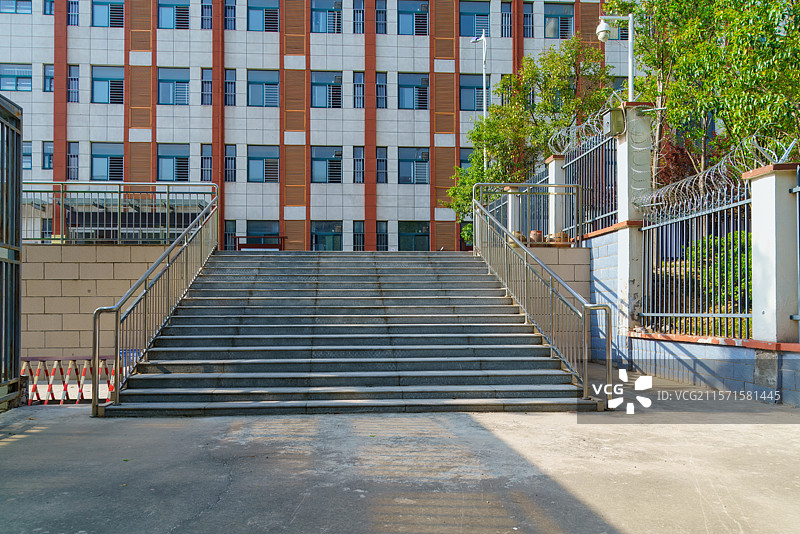 建筑外观，荥阳市菖蒲路小学图片素材