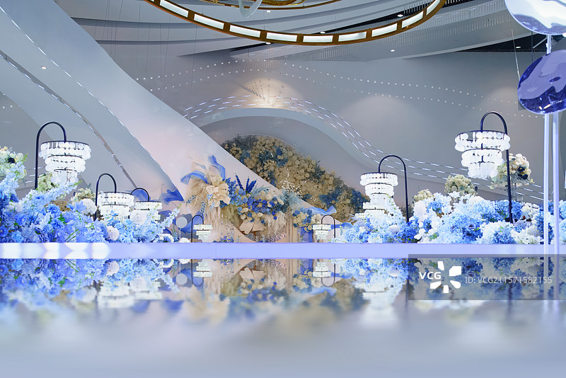 蓝色T台，婚礼殿堂装修设计，郑州喜上嘉婚庆酒店典礼厅图片素材