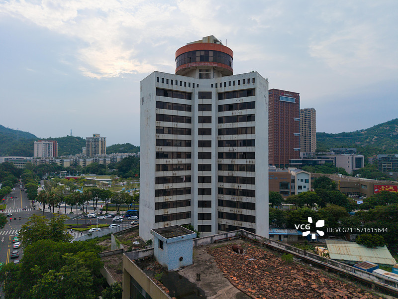 广东省珠海市，千禧年烂尾地标建筑——珠华大厦！图片素材