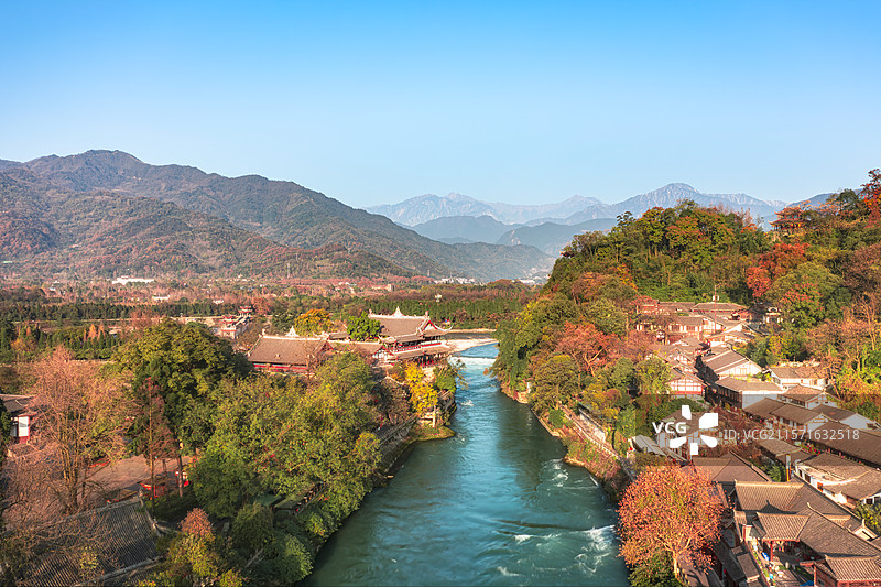 中国四川成都都江堰宝瓶口航拍图图片素材