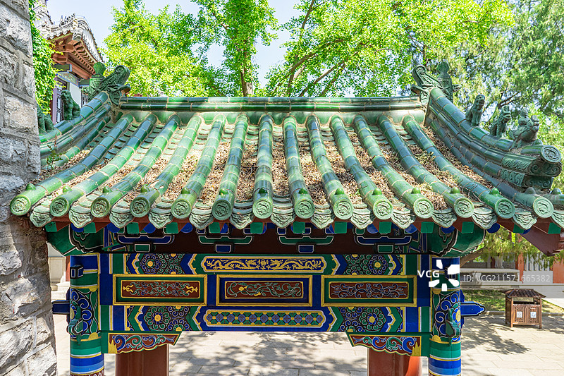 中国山东省济南市千佛山风景区，历山院和兴国禅寺峰洞天福地的牌坊入口，户外白昼无人图像摄影图片素材