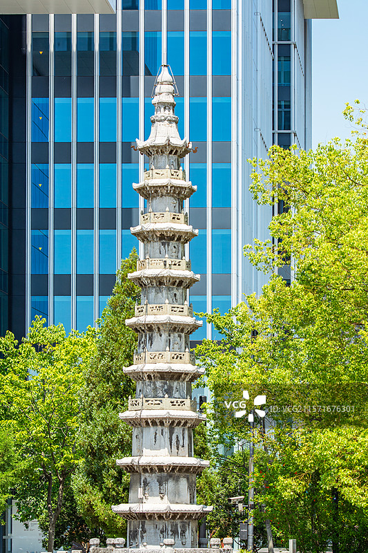 香积寺 石塔 宋代古建筑 石雕佛塔 文物古迹 寺庙 北宋古刹 佛教历史遗迹 杭州 拱墅大兜路历史街区图片素材