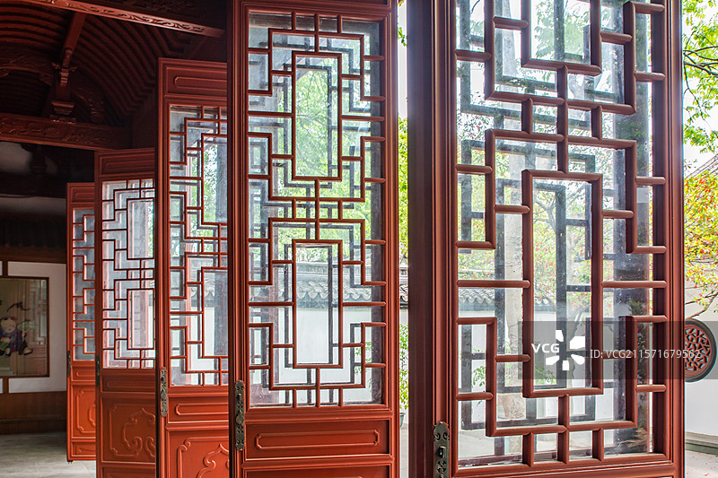 东岳庙 中兴东岳庙 吴山中兴观 泰山神庙 杭州 吴山 古寺庙 北宋古刹 庙宇 仿古木门 传统镂空门图片素材