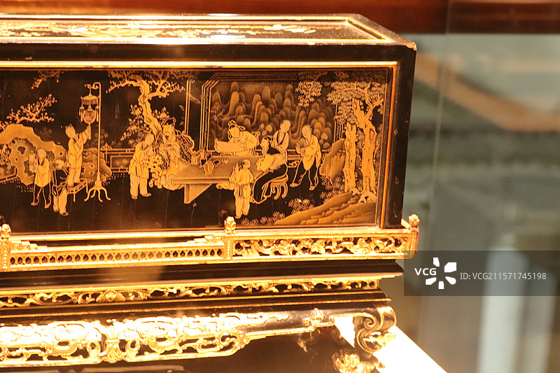 描金漆画李白夜宴桃李园图片素材