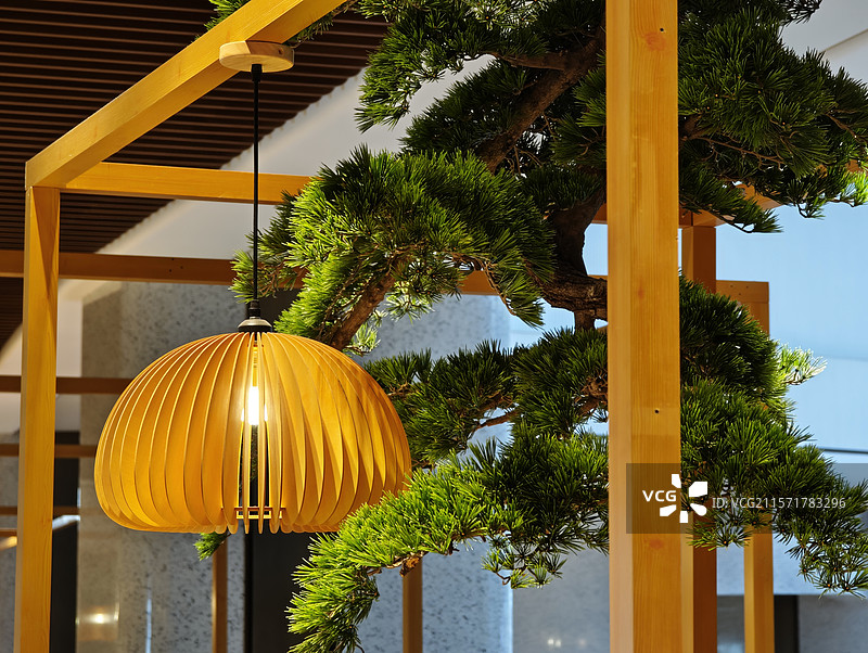 上海商场中日式装修吊灯图片素材