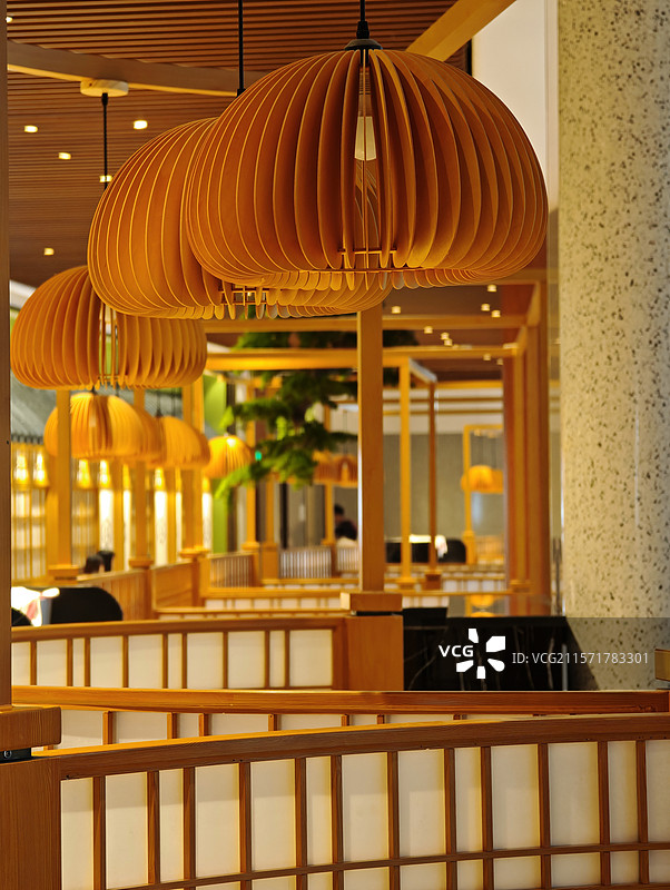 上海商场中日式装修吊灯图片素材