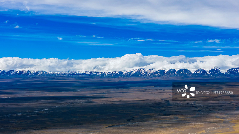 航拍昆仑山脉自然风光图片素材