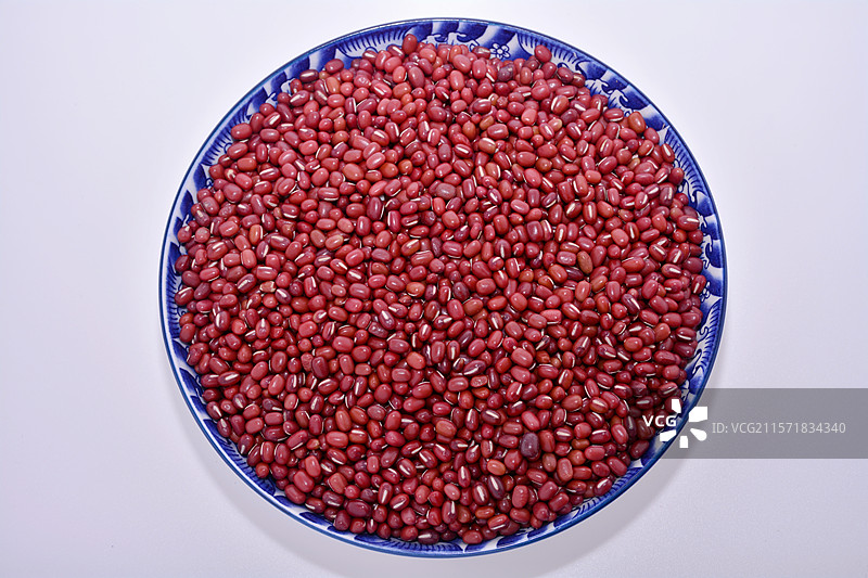 红豆可以制作红豆沙，豆沙粽子和豆沙包图片素材