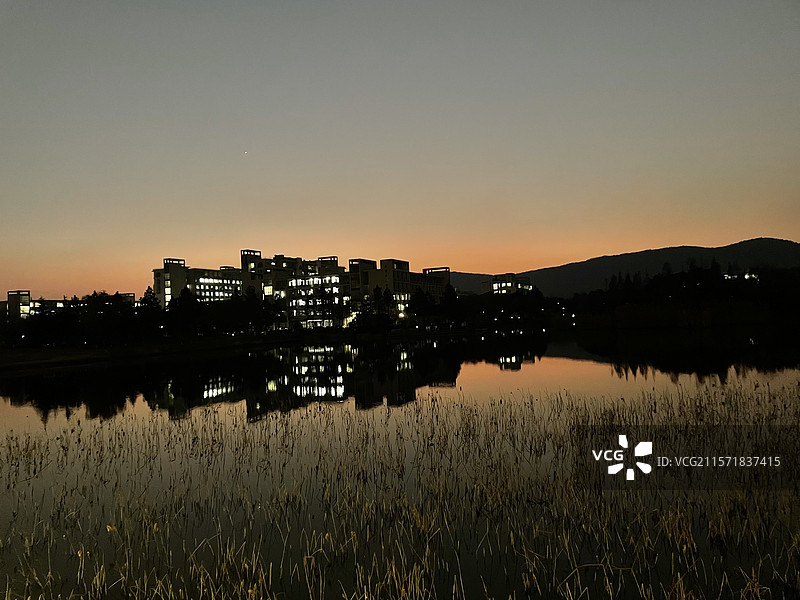 江南大学曲水桥图片素材