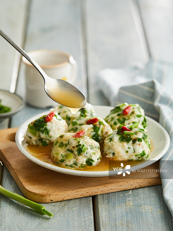 春季美食 清新荠菜肉丸子图片素材