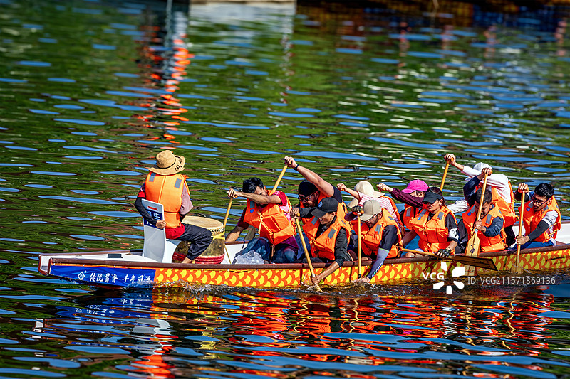 赛前训练-海河龙舟赛图片素材