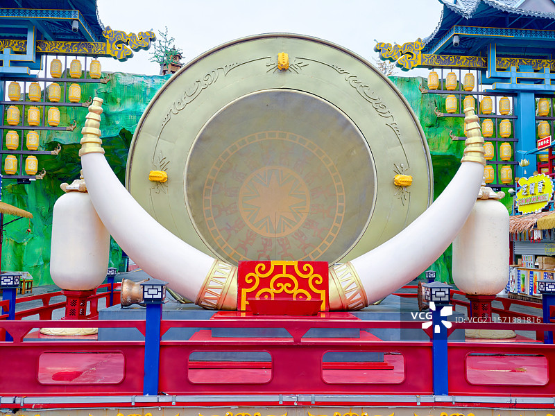 南宁之夜铜鼓大器图片素材