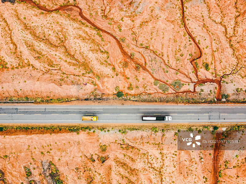 新疆独库公路航拍风光图片素材