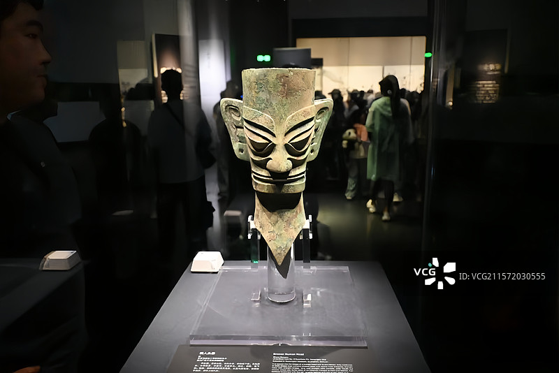 三星堆博物馆青铜面具图片素材