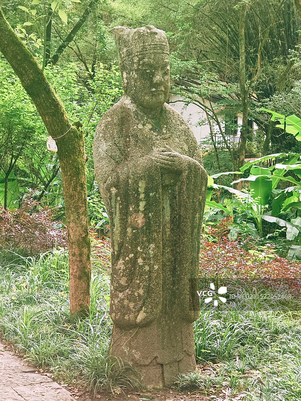 武夷山风景区武夷宫文臣石像图片素材