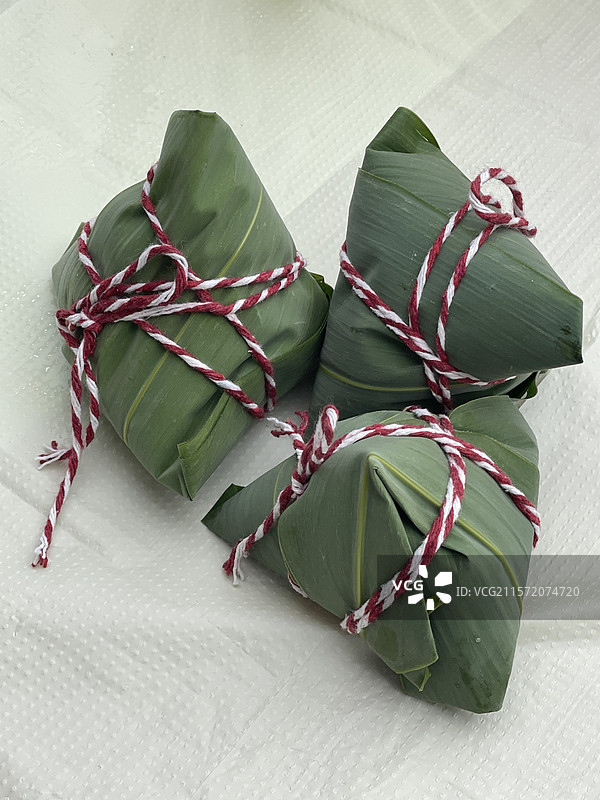 手包粽子图片素材