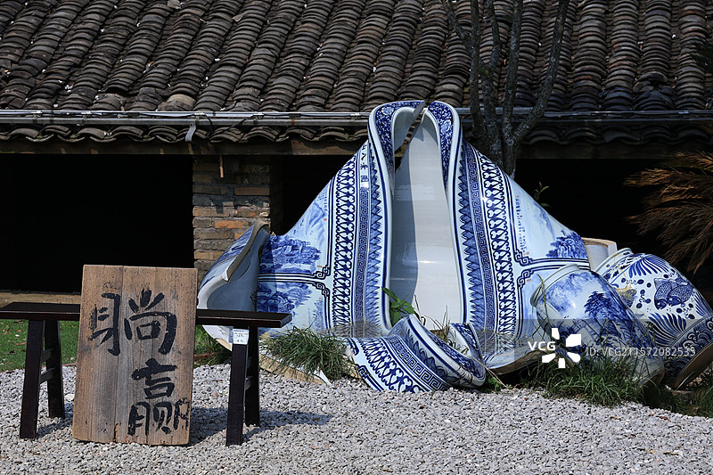 景德镇躺赢瓶图片素材