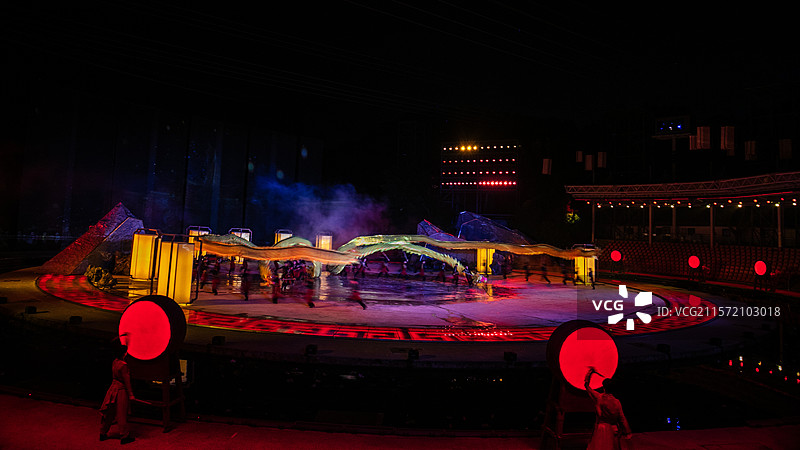 在重庆演出的铜梁龙山水实景剧图片素材