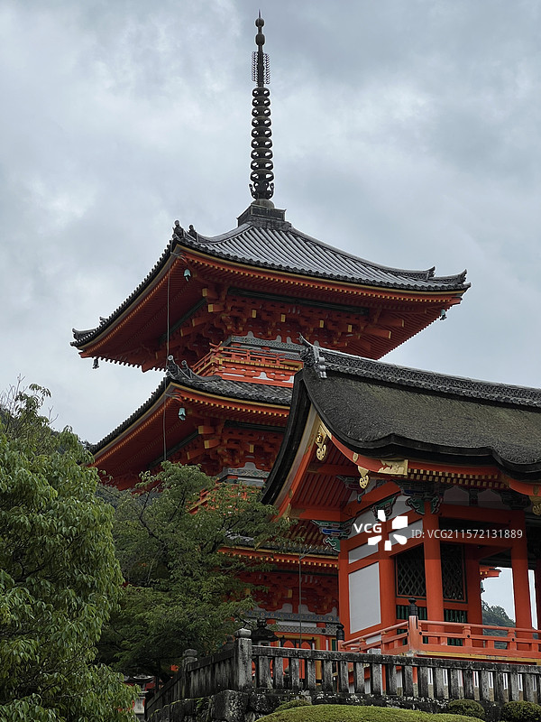 日本传统寺庙建筑外部特写（京都清水寺）图片素材