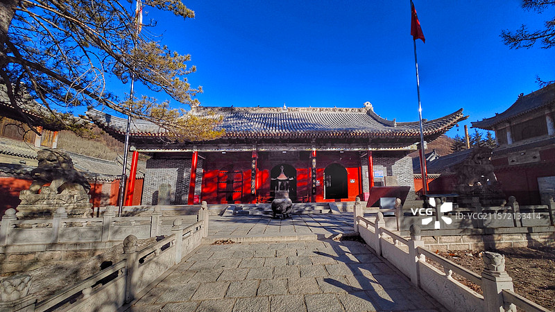 五台山碧山寺，原名普济寺，始建于北魏，是最大的十方禅寺，寺内有珍贵文物，建筑精美，免费食宿僧尼居士。图片素材