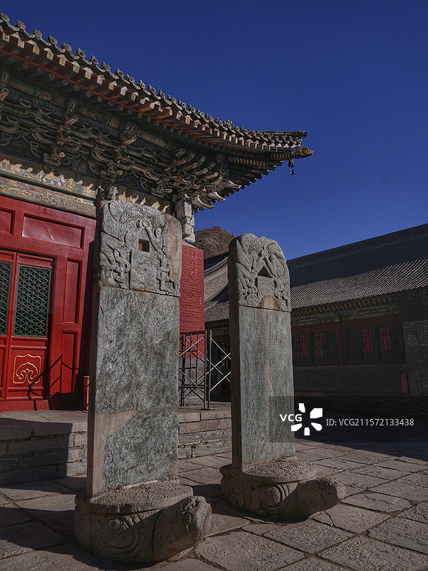五台山碧山寺，原名普济寺，始建于北魏，是最大的十方禅寺，寺内有珍贵文物，建筑精美，免费食宿僧尼居士。图片素材