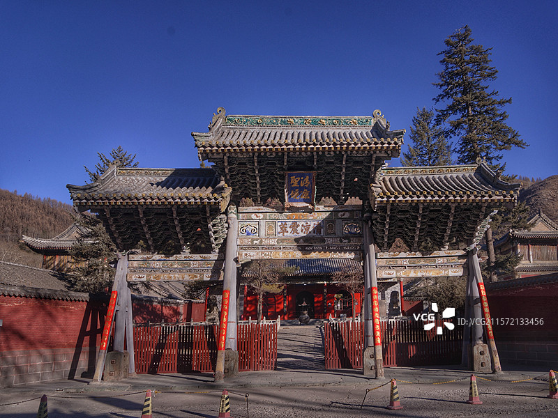 五台山碧山寺，原名普济寺，始建于北魏，是最大的十方禅寺，寺内有珍贵文物，建筑精美，免费食宿僧尼居士。图片素材