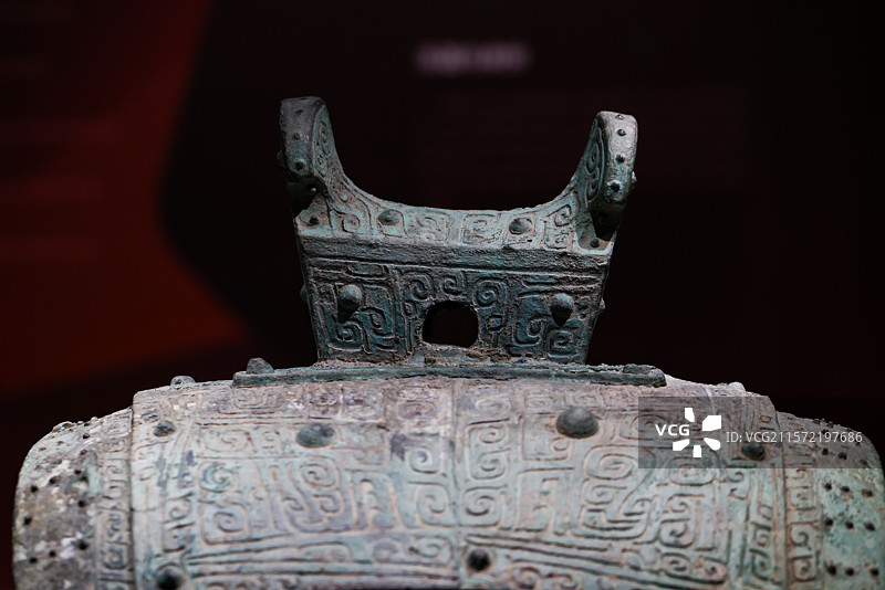 北京大运河博物馆看见殷商中华文明起源展览崇阳县白霓镇公社出土商代铜鼓青铜器图片素材