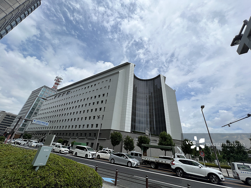 巨大建筑大阪警察局的低角度图片素材