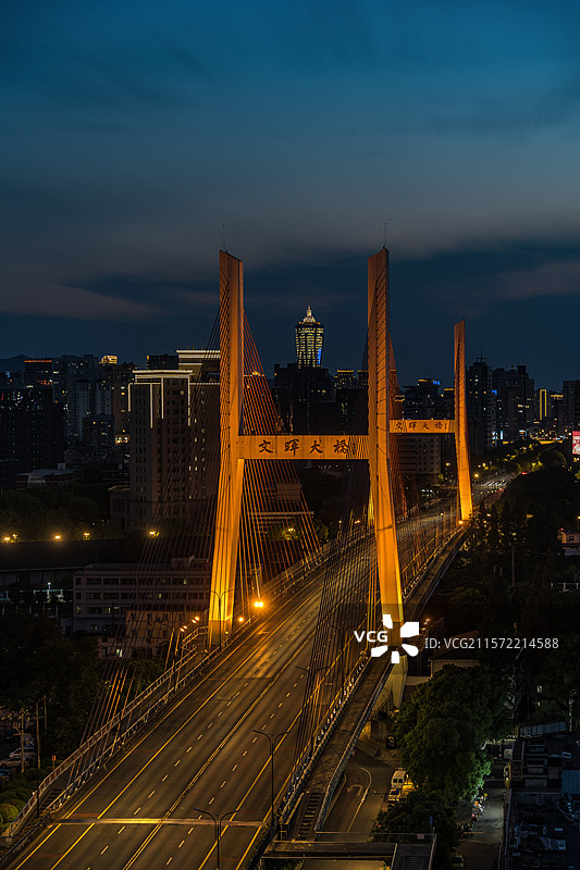 浙江杭州 文晖大桥 环球中心 同框 长曝光图片素材