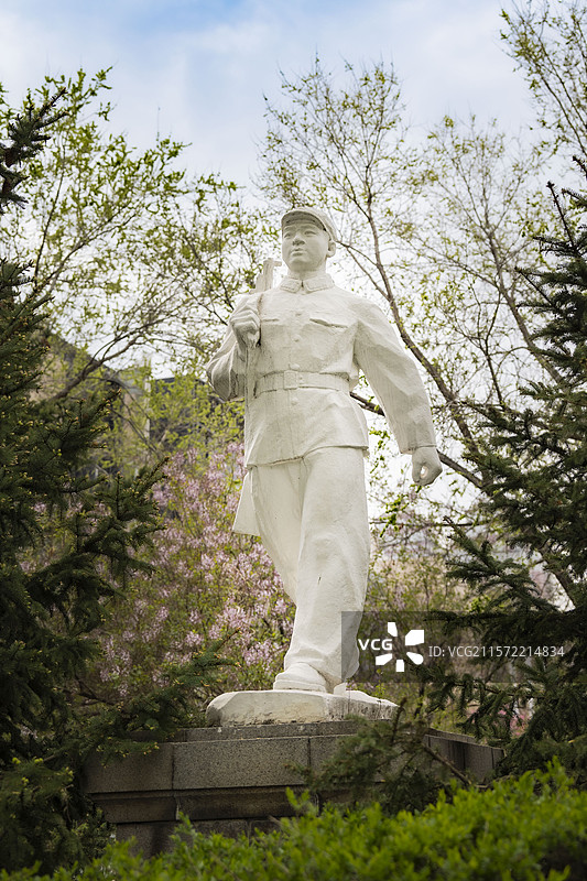 哈尔滨斯大林公园人民子弟兵雕像图片素材