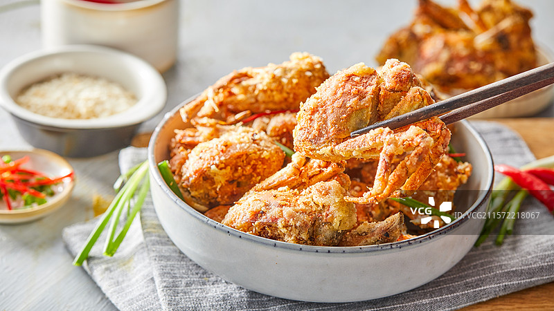 中餐美食家常次啊 酥炸软壳蟹图片素材