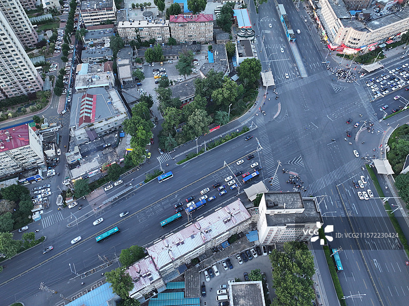 航拍济南日落时分城市风光图片素材