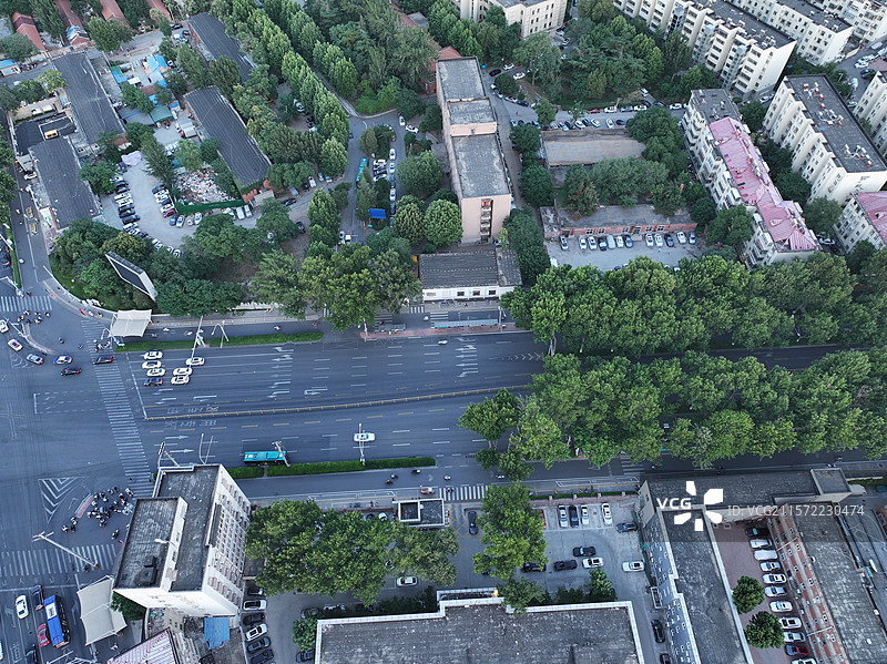 航拍济南日落时分城市风光图片素材