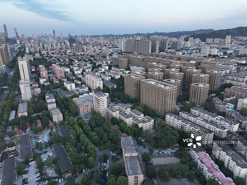 航拍济南日落时分城市风光图片素材