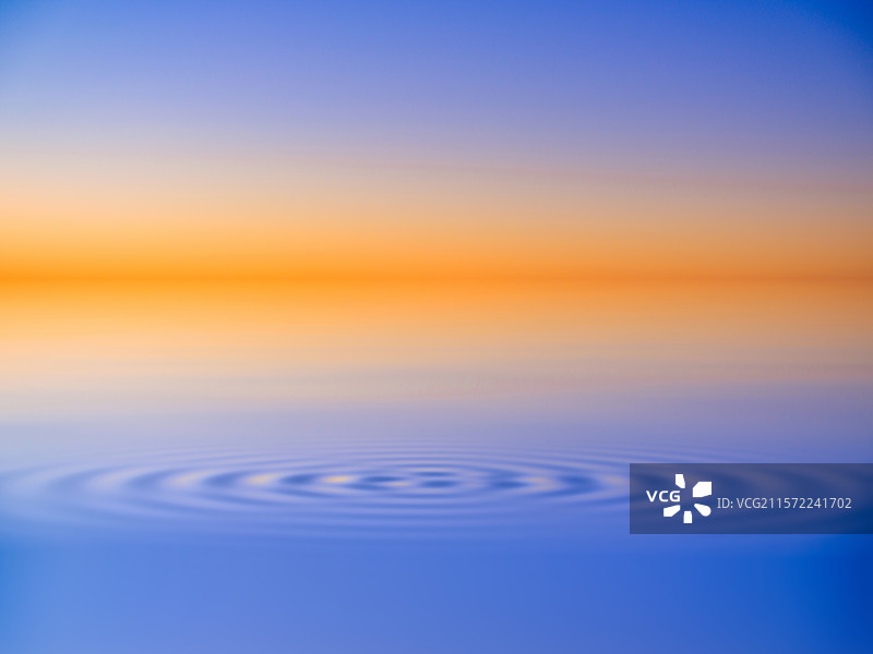 水面水波纹天空反射倒影空镜留白唯美背景图图片素材