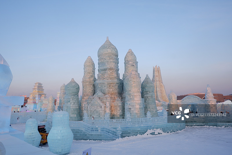 夕阳下的冰雕城堡图片素材