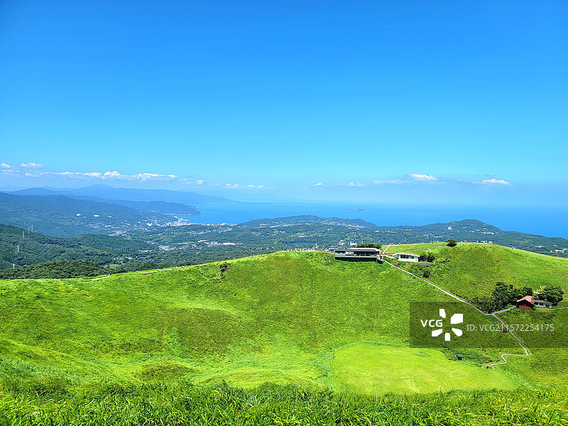日本静冈县伊东市，从大室山山顶眺望伊豆半岛和相模湾图片素材