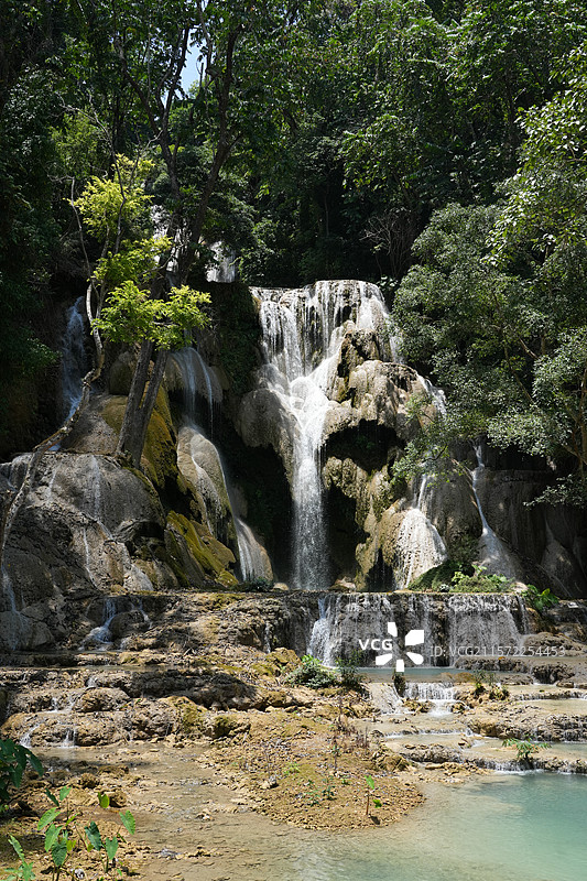 琅勃拉邦关西瀑布图片素材