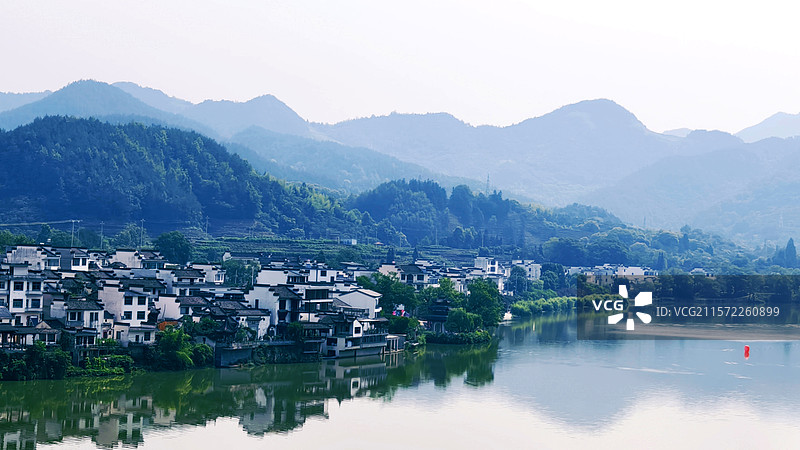 青山绿水人家（歙县昌溪）图片素材