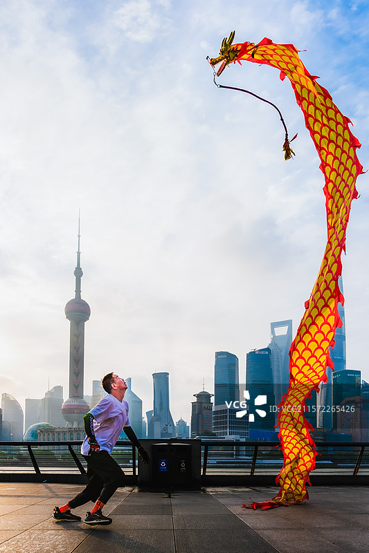 朝阳中图片素材