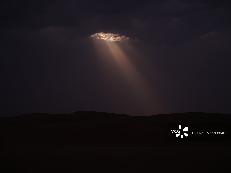 内蒙古阿拉善腾格里沙漠图片素材