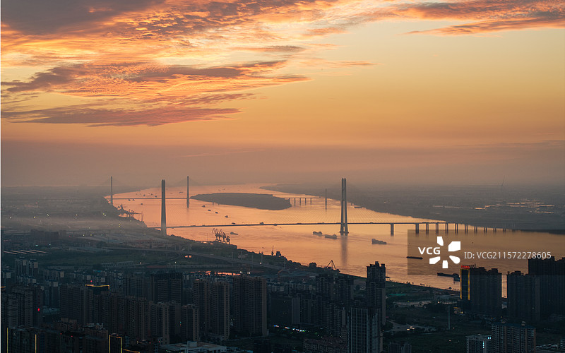 江西九江长江二桥晚霞火烧云风光图片素材
