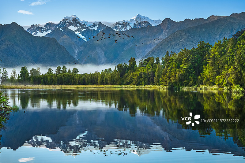 人间幻境马瑟森湖图片素材
