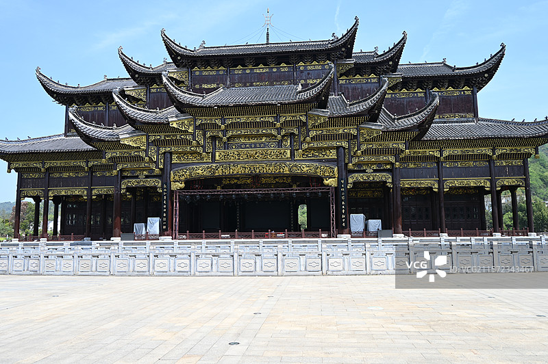 洪岩仙境美景，水上戏台，迎客松图片素材