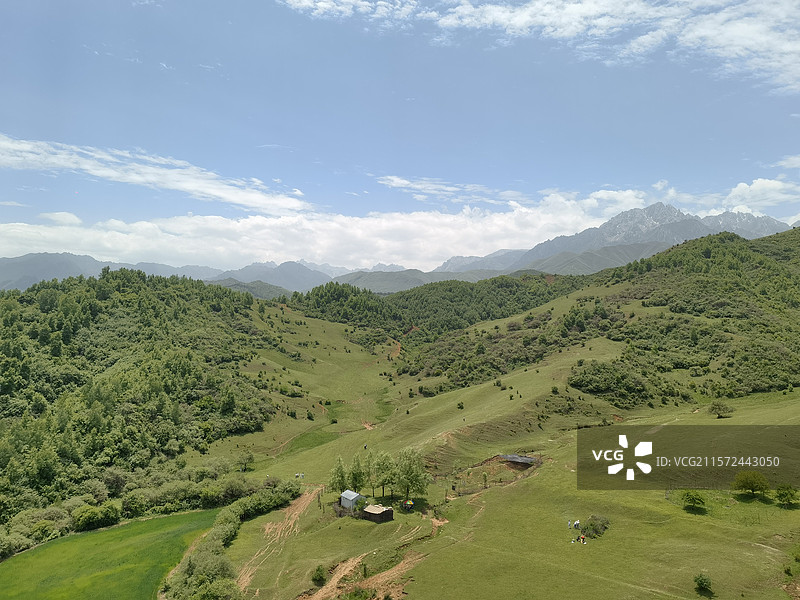 甘肃临夏太子山耳子屲梁图片素材