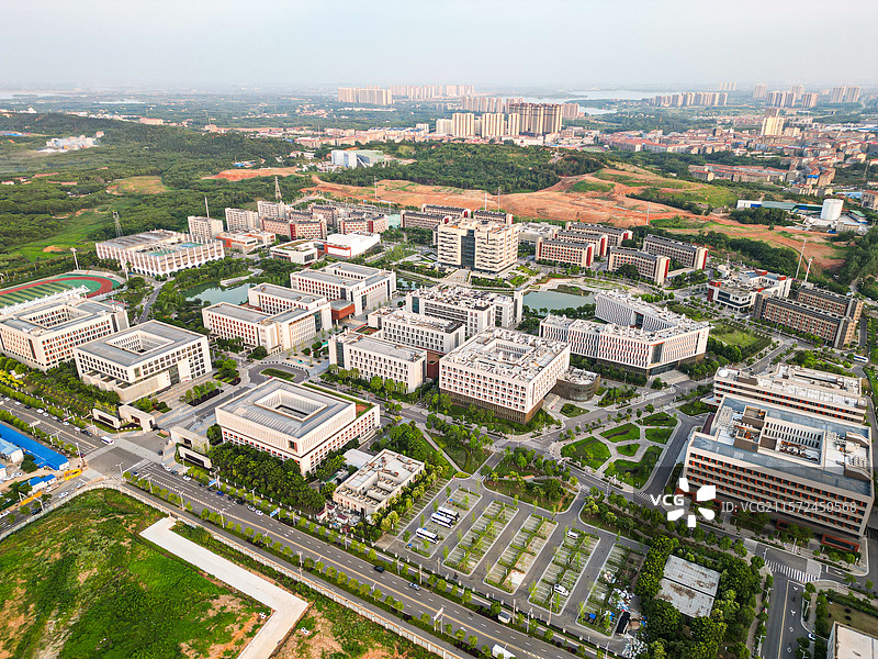 航拍中国地质大学（武汉）未来城校区 双一流211高校图片素材