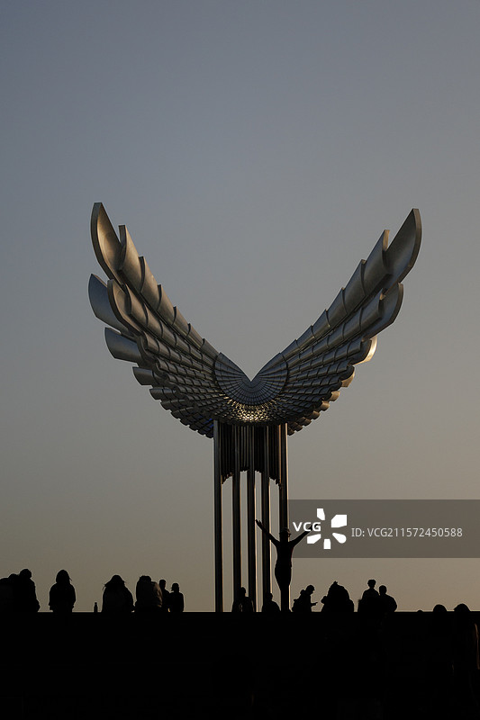 苏州金鸡湖飞翔雕塑图片素材